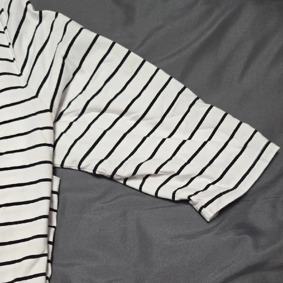 CJ Banks 1 X White and Black Striped Top with 3 Pink Flamingos - Picture 2 of 2